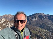 50 Al Crocione (1025 m)  di San Martino con vista in Resegone 